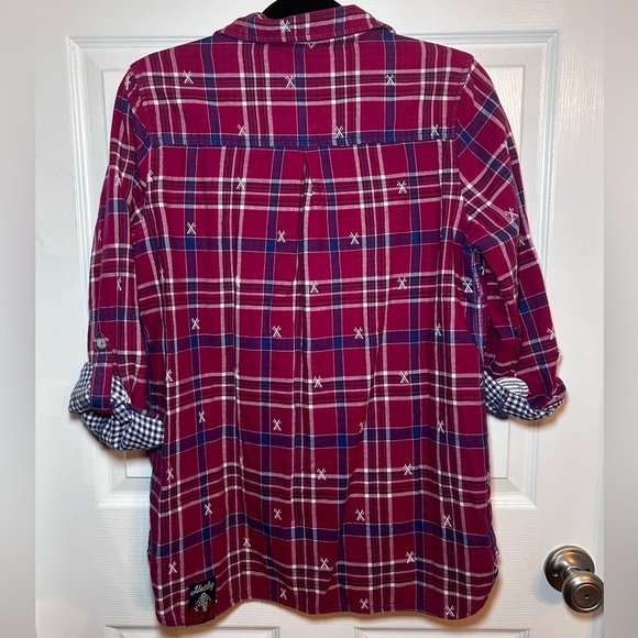 Hatley Women’s Roll Tab Sleeve Relaxed Popover Top- Red Blue Plaid/ Size Medium - Picture 2 of 5